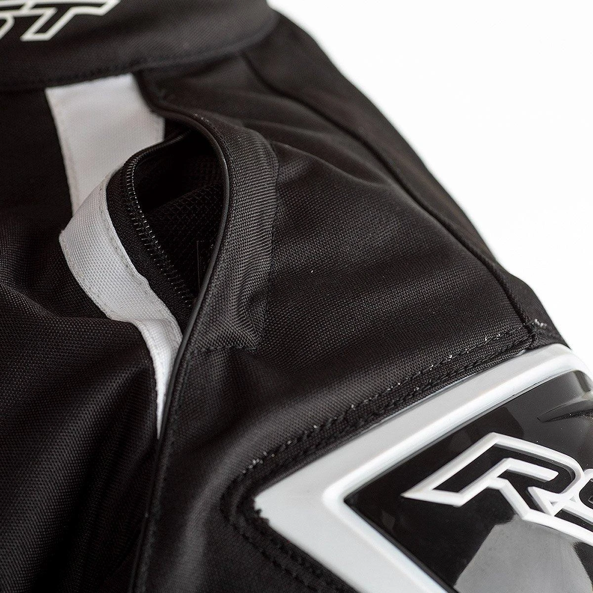 RST Tractech Evo 4 Textile Jacket CE WP - Black White 7 RST Tractech Evo 4 Textile Jacket CE WP - Black White - Image 5